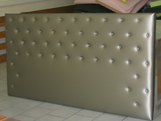 T�te de lit Argent�e